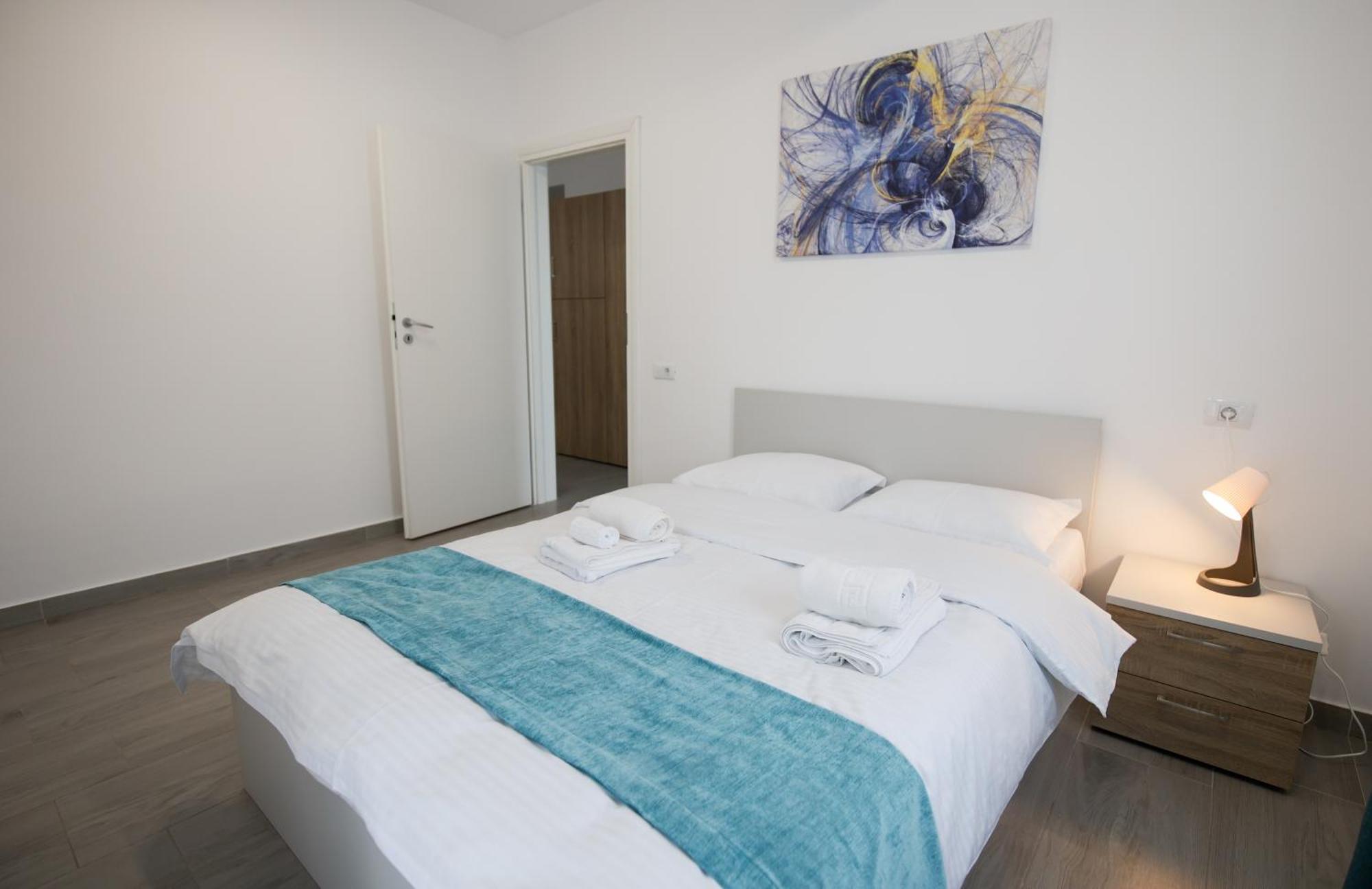Vitan Central Oasis - Free Secured Private Parking - Self Check-In - Бухарест Номер фото